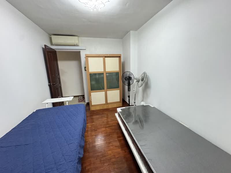 272D Jurong West Street 24, 272D Jurong West Street 24, Room Rental, 110 sqft, HDB Flat For Rent, by Debbie Hoon, 500150379 - Bedroom - PropertyGuru.com.sg