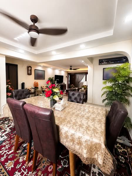 162 Woodlands Street 13, 162 Woodlands Street 13, 3 Bedrooms, 1,324 sqft, HDB Flat For Sale, by Qidah Fuad, 500150383 - PropertyGuru.com.sg