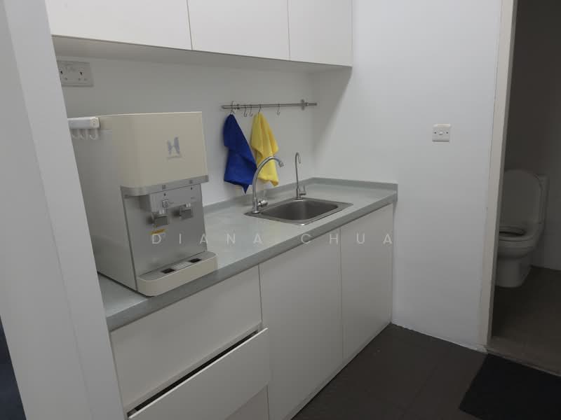 100 Pasir Panjang, 100 Pasir Panjang Road, 1,313 sqft, Light Industrial (B1) For Sale, by Diana Chua, 500150386 - Bathroom - CommercialGuru.com.sg