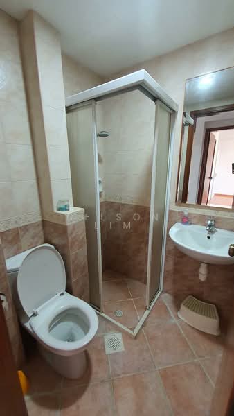 The Princeton, 2 Ewe Boon Road, 2 Bedrooms, 861 sqft, Apartment For Rent, by Nelson Lim, 500150400 - Bathroom - PropertyGuru.com.sg
