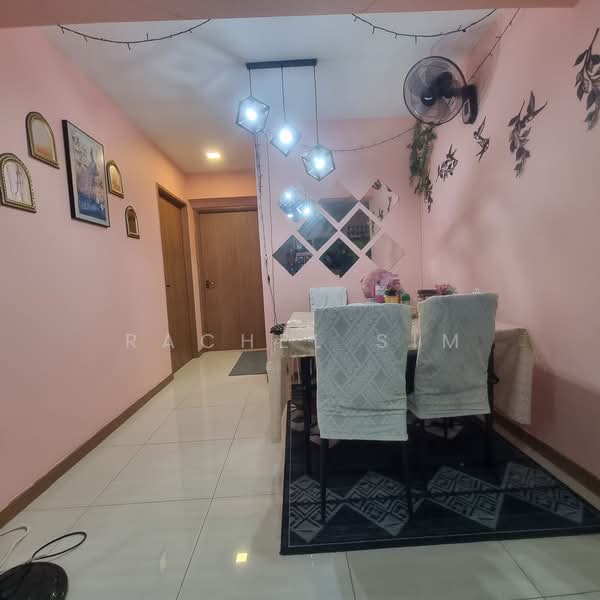 409C Northshore Drive, 409C Northshore Drive, 3 Bedrooms, 1,012 sqft, HDB Flat For Sale, by Rachel Sim, 500150406 - Dining Room - PropertyGuru.com.sg
