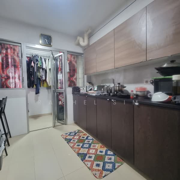 409C Northshore Drive, 409C Northshore Drive, 3 Bedrooms, 1,012 sqft, HDB Flat For Sale, by Rachel Sim, 500150406 - Kitchen - PropertyGuru.com.sg