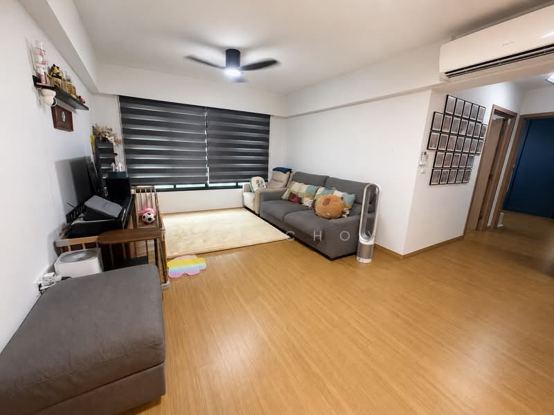 420B Northshore Drive, 420B Northshore Drive, 3 Bedrooms, 1,206 sqft, HDB Flat For Sale, by Dave Choy, 500150407 - Living Room - PropertyGuru.com.sg