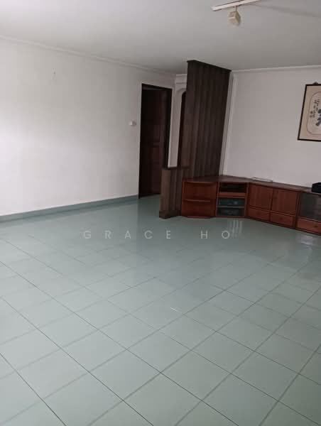 726 Yishun Street 71, 726 Yishun Street 71, 3 Bedrooms, 1,119 sqft, HDB Flat For Sale, by Grace Ho, 500150409 - Living Room - PropertyGuru.com.sg