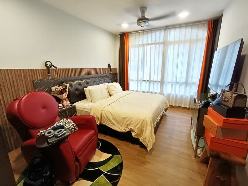 Horizon Green, Ang Mo Kio Avenue 2, 5 Bedrooms, 3,111 sqft, Terraced House For Sale, by Chris Lim, 500150416 - Bedroom - PropertyGuru.com.sg