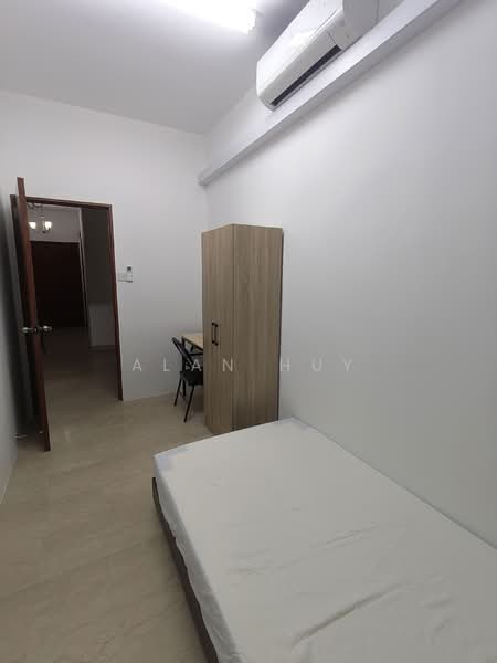 Simsville, 2 Geylang East Avenue 2, Room Rental, 200 sqft, Condominium For Rent, by Alan Huy, 500150418 - Bedroom - PropertyGuru.com.sg