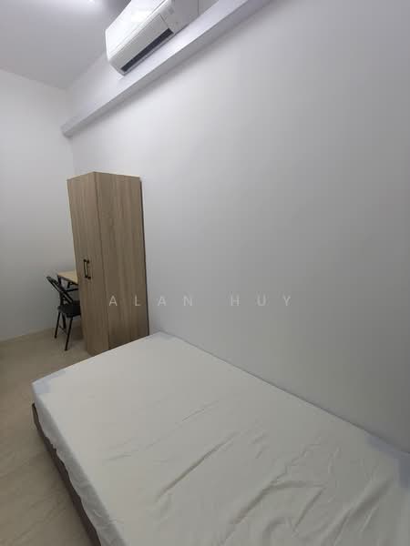 Simsville, 2 Geylang East Avenue 2, Room Rental, 200 sqft, Condominium For Rent, by Alan Huy, 500150418 - Bedroom - PropertyGuru.com.sg