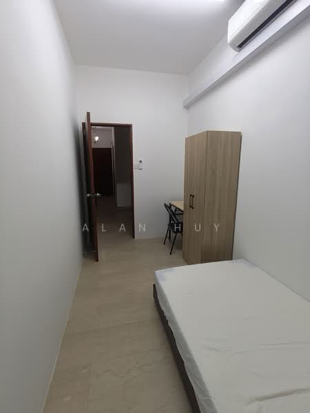 Simsville, 2 Geylang East Avenue 2, Room Rental, 200 sqft, Condominium For Rent, by Alan Huy, 500150418 - Bedroom - PropertyGuru.com.sg