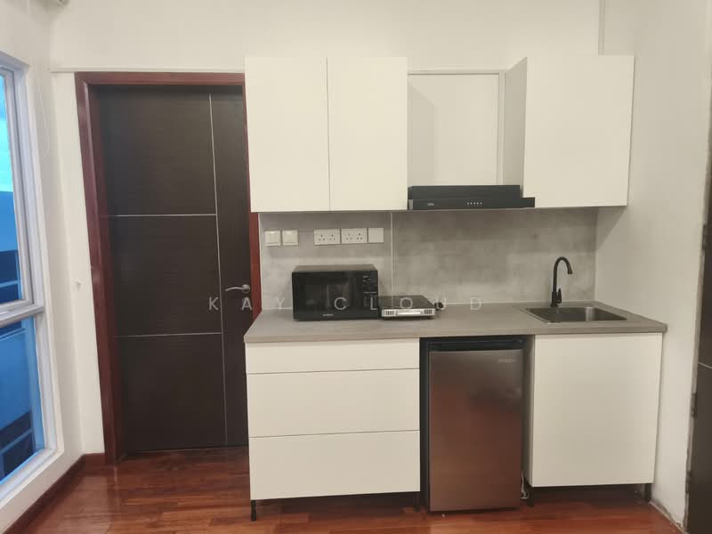 Upper Paya Lebar One Bedroom Near Bartley MRT, , 1 Bedroom, 480 sqft, Walk-up Apartment For Rent, by Kay Cloud, 500150433 - Kitchen - PropertyGuru.com.sg