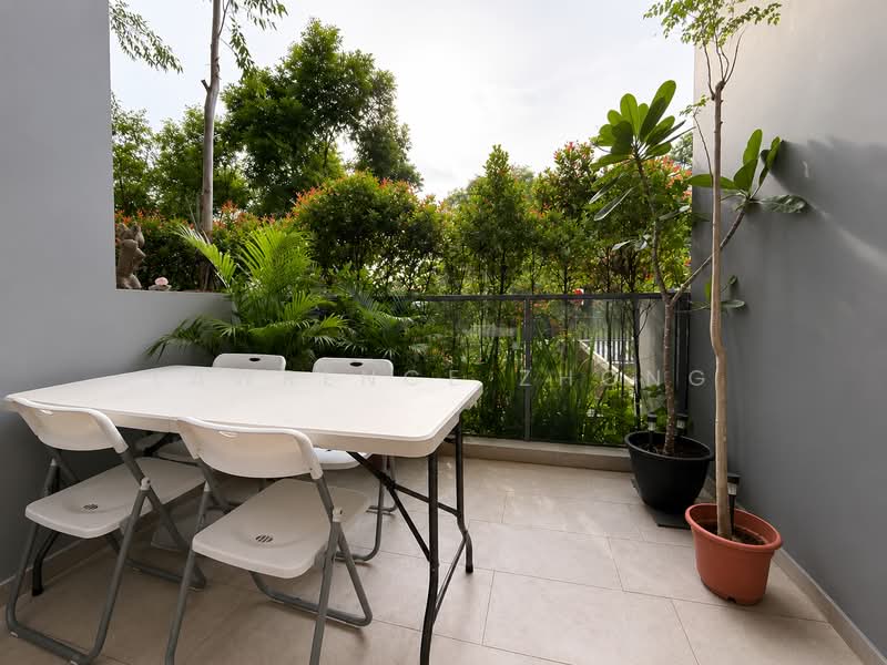Verdale, 16 De Souza Avenue, 1 Bedroom, 560 sqft, Condominium For Sale, by Lawrence Zhong, 500150441 - Balcony - PropertyGuru.com.sg