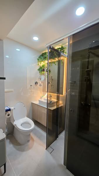 418 Serangoon Central, 418 Serangoon Central, Room Rental, 170 sqft, HDB Flat For Rent, by Aren Goh, 500150447 - Bathroom - PropertyGuru.com.sg