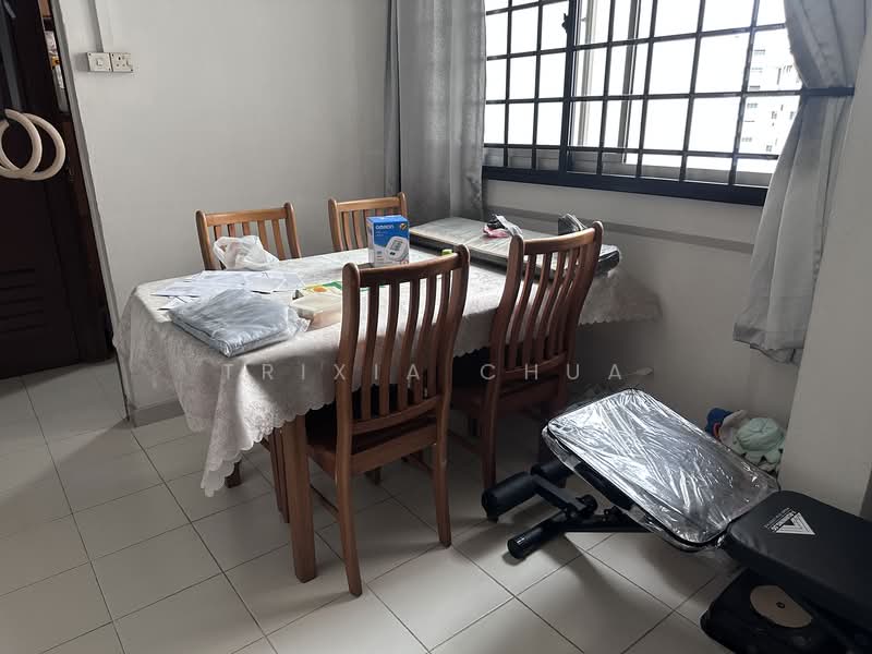 862 Yishun Avenue 4, 862 Yishun Avenue 4, Room Rental, 150 sqft, HDB Flat For Rent, by Trixia Chua, 500150448 - Dining Room - PropertyGuru.com.sg