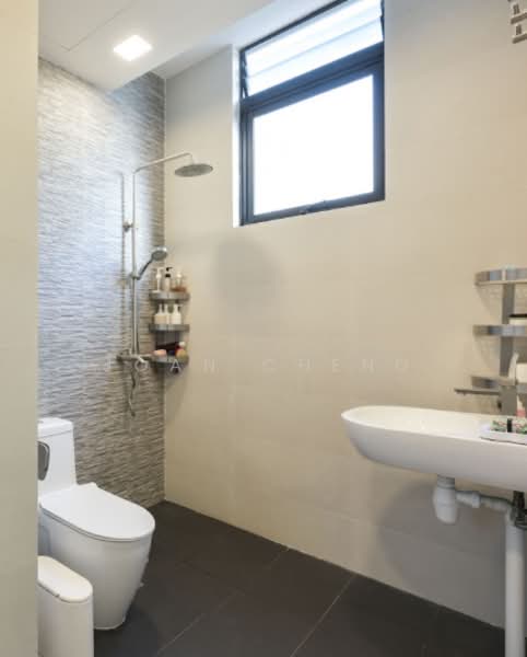 The Summit, 451 Upper East Coast Road, 3 Bedrooms, 1,249 sqft, Condominium For Rent, by Joan Cheng, 500150453 - Bathroom - PropertyGuru.com.sg