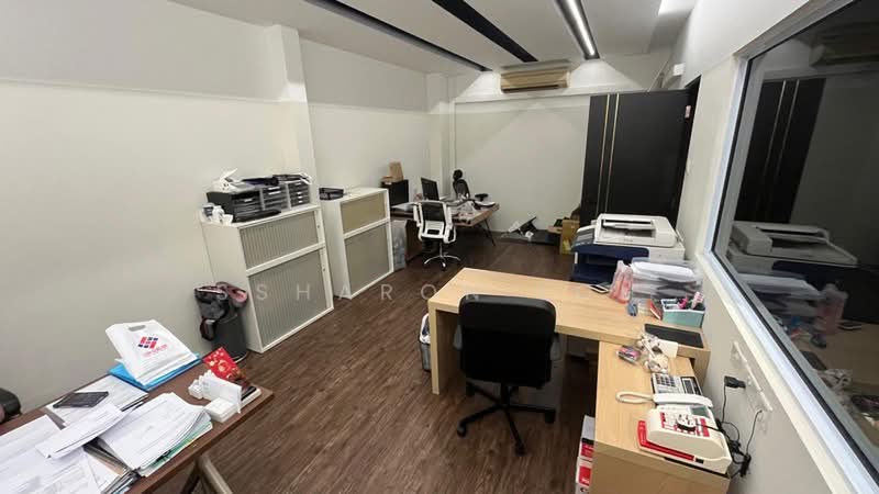 Ubi Techpark, 10 Ubi Crescent, 1,022 sqft, Light Industrial (B1) For Rent, by Ssharon Loh, 500150457 - CommercialGuru.com.sg