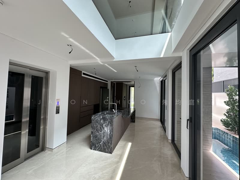 Brand New 4Sty Bungalow in Braddell Heights, Matlock Rise / Clifton Vale / Sommerville Road, 6 Bedrooms, 8,970 sqft, Detached House For Sale, by Jason Choo 朱均庭, 500150464 - Kitchen - PropertyGuru.com.sg