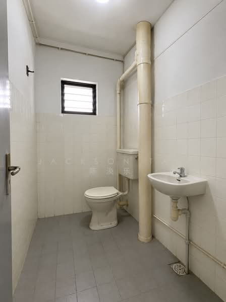 514 Jurong West Street 52, 514 Jurong West Street 52, Room Rental, 161 sqft, HDB Flat For Rent, by Jackson Tan 陈涣乐, 500150482 - Bathroom - PropertyGuru.com.sg