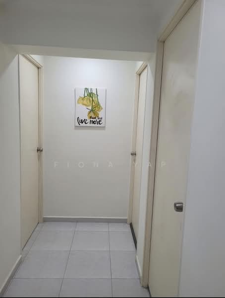 485 Choa Chu Kang Avenue 5, 485 Choa Chu Kang Avenue 5, Room Rental, 160 sqft, HDB Flat For Rent, by Fiona Yap, 500150483 - Corridor - PropertyGuru.com.sg