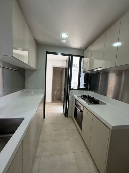 Signature At Yishun, 29 Yishun Street 51, 3 Bedrooms, 1,073 sqft, Executive Condominium For Rent, by Justinian Lee, 500150496 - Kitchen - PropertyGuru.com.sg