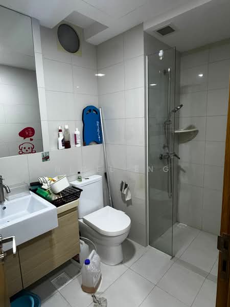 Austville Residences, 11 Sengkang East Avenue, 2 Bedrooms, 807 sqft, Executive Condominium For Rent, by Nigel Eng, 500150503 - Bathroom - PropertyGuru.com.sg