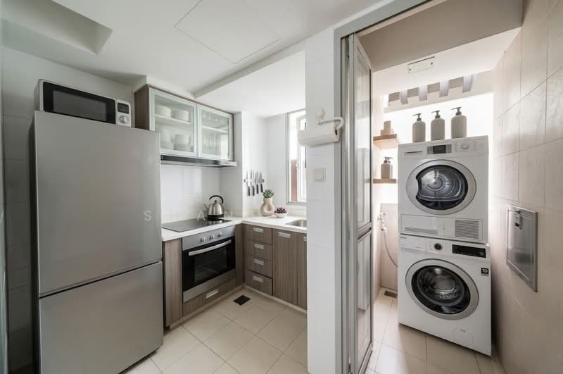 Esta Ruby, 500 Guillimard Road, 3 Bedrooms, 1,130 sqft, Apartment For Sale, by Shanel Liew, 500150505 - Kitchen - PropertyGuru.com.sg