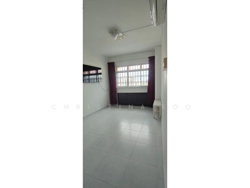 619 Woodlands Drive 52, 619 Woodlands Drive 52, 3 Bedrooms, 1,001 sqft, HDB Flat For Sale, by Christina Koo, 500150508 - Living Room - PropertyGuru.com.sg