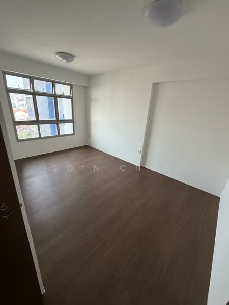 141B McNair Road, , 3 Bedrooms, 1,001 sqft, HDB Flat For Rent, by Eoin Chua, 500150518 - Master Bedroom - PropertyGuru.com.sg