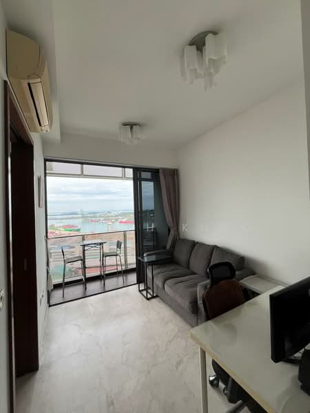 Spottiswoode 18, 18 Spottiswoode Park Road, 1 Bedroom, 388 sqft, Condominium For Rent, by Joseph Khoo, 500150526 - Living Room - PropertyGuru.com.sg