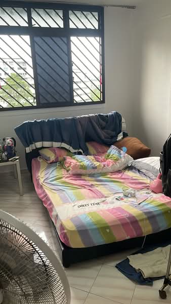 644 Hougang Avenue 8, 644 Hougang Avenue 8, Room Rental, 150 sqft, HDB Flat For Rent, by Catherine Lan, 500150532 - Bedroom - PropertyGuru.com.sg