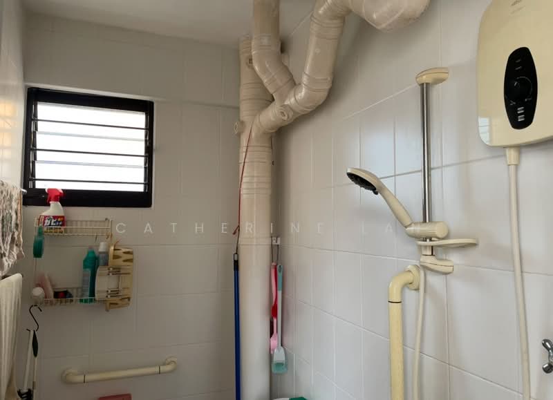 644 Hougang Avenue 8, 644 Hougang Avenue 8, Room Rental, 150 sqft, HDB Flat For Rent, by Catherine Lan, 500150532 - Bathroom - PropertyGuru.com.sg
