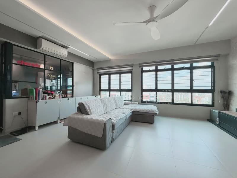 635B Senja Road, 635B Senja Road, 3 Bedrooms, 1,206 sqft, HDB Flat For Sale, by Brandon Loh, 500150533 - Living Room - PropertyGuru.com.sg