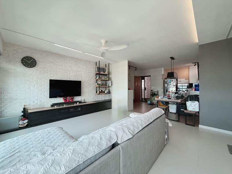 635B Senja Road, 635B Senja Road, 3 Bedrooms, 1,206 sqft, HDB Flat For Sale, by Brandon Loh, 500150533 - Living Room - PropertyGuru.com.sg