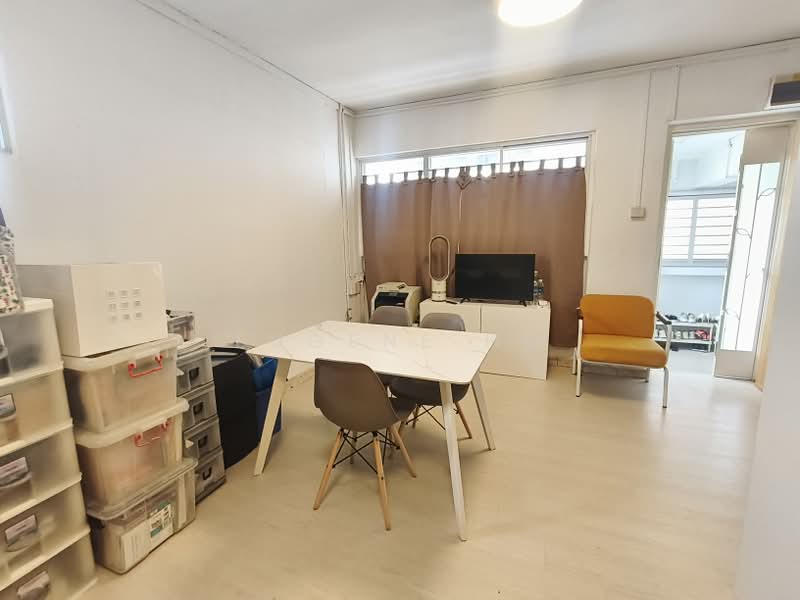101 Potong Pasir Avenue 1, 101 Potong Pasir Avenue 1, 2 Bedrooms, 893 sqft, HDB Flat For Rent, by Eugene Ho, 500150539 - Living Room - PropertyGuru.com.sg