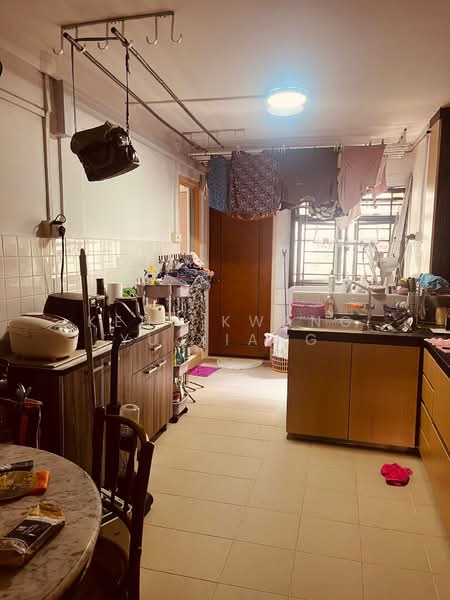 643 Ang Mo Kio Avenue 5, 643 Ang Mo Kio Avenue 5, Room Rental, 150 sqft, HDB Flat For Rent, by Kenn Kwang Yu Xiang, 500150545 - Kitchen - PropertyGuru.com.sg