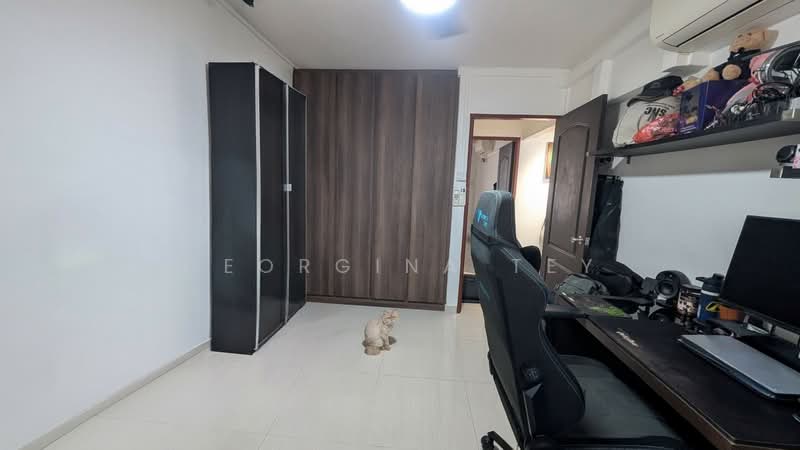 206 Serangoon Central, 206 Serangoon Central, 2 Bedrooms, 689 sqft, HDB Flat For Sale, by Georgina Tey, 500150566 - Study - PropertyGuru.com.sg