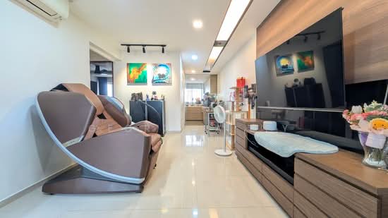 206 Serangoon Central