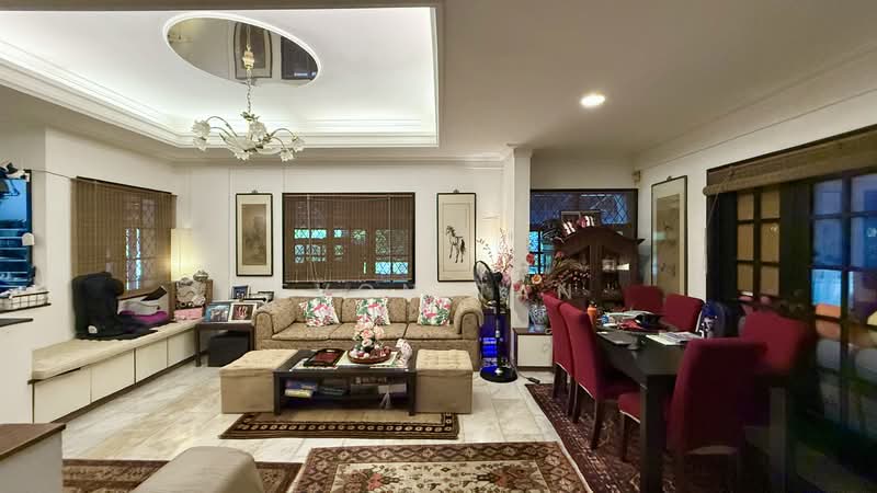 Arthur Road / Goodman Road, Arthur road, Goodman road, 6 Bedrooms, 3,000 sqft, Detached House For Sale, by Evon Tan, 500150571 - Living Room - PropertyGuru.com.sg