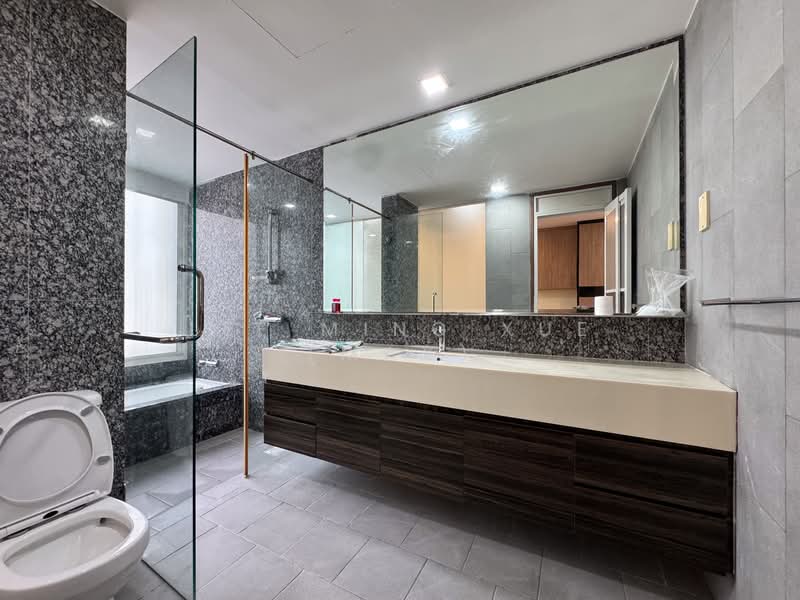 Springside Avenue, Springside Avenue, 6 Bedrooms, 4,000 sqft, Terraced House For Sale, by Lee Ming Xue (Max), 500150583 - Bathroom - PropertyGuru.com.sg