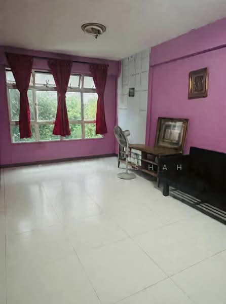424C Yishun Avenue 11, 424C Yishun Avenue 11, 3 Bedrooms, 990 sqft, HDB Flat For Sale, by Shamim Shah, 500150584 - Living Room - PropertyGuru.com.sg