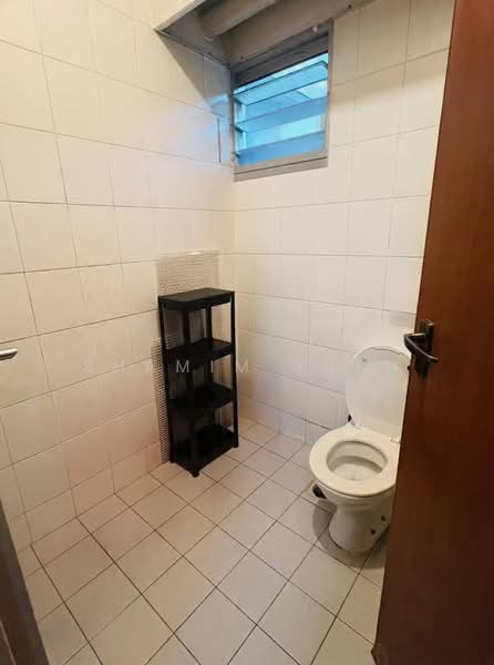 424C Yishun Avenue 11, 424C Yishun Avenue 11, 3 Bedrooms, 990 sqft, HDB Flat For Sale, by Shamim Shah, 500150584 - Bathroom - PropertyGuru.com.sg
