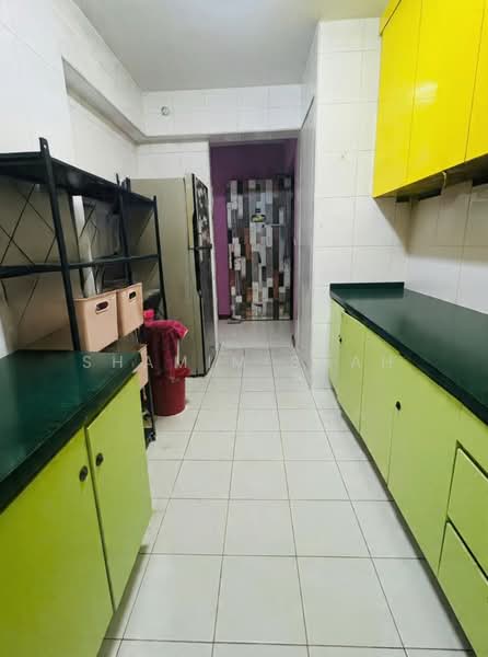 424C Yishun Avenue 11, 424C Yishun Avenue 11, 3 Bedrooms, 990 sqft, HDB Flat For Sale, by Shamim Shah, 500150584 - Kitchen - PropertyGuru.com.sg