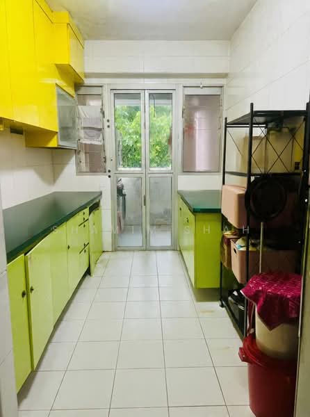 424C Yishun Avenue 11, 424C Yishun Avenue 11, 3 Bedrooms, 990 sqft, HDB Flat For Sale, by Shamim Shah, 500150584 - Kitchen - PropertyGuru.com.sg