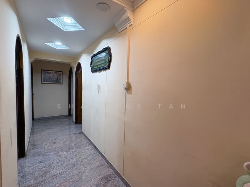 137 Rivervale Street, 137 Rivervale Street, 4 Bedrooms, 1,518 sqft, HDB Flat For Sale, by Sharique Tan, 500150593 - Corridor - PropertyGuru.com.sg