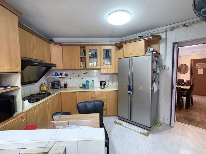 137 Rivervale Street, 137 Rivervale Street, 4 Bedrooms, 1,518 sqft, HDB Flat For Sale, by Sharique Tan, 500150593 - Kitchen - PropertyGuru.com.sg