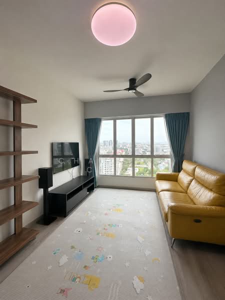 296C Bukit Batok Street 22, 296C Bukit Batok Street 22, 3 Bedrooms, 990 sqft, HDB Flat For Sale, by Charlene Chai, 500150599 - Living Room - PropertyGuru.com.sg