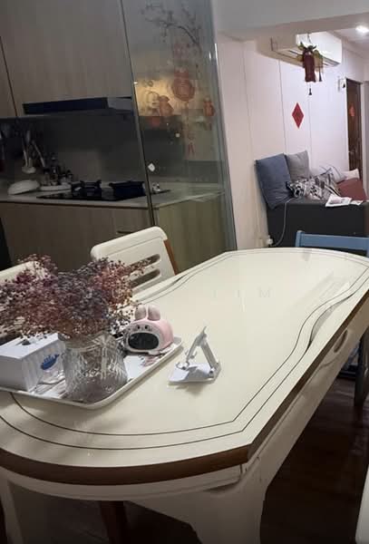 451 Hougang Avenue 10, 451 Hougang Avenue 10, 3 Bedrooms, 1,119 sqft, HDB Flat For Rent, by June Lim, 500150601 - Dining Room - PropertyGuru.com.sg