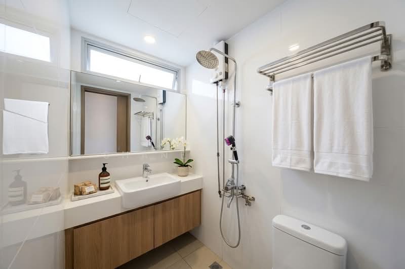 CityLife @ Tampines, 65 Tampines Central 7, 5 Bedrooms, 3,789 sqft, Executive Condominium For Sale, by Shanel Liew, 500150605 - Bathroom - PropertyGuru.com.sg