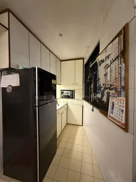 Arthur Road, Arthur Road, 6 Bedrooms, 3,000 sqft, Detached House For Sale, by Heng Kok Liang, 500150607 - Kitchen - PropertyGuru.com.sg