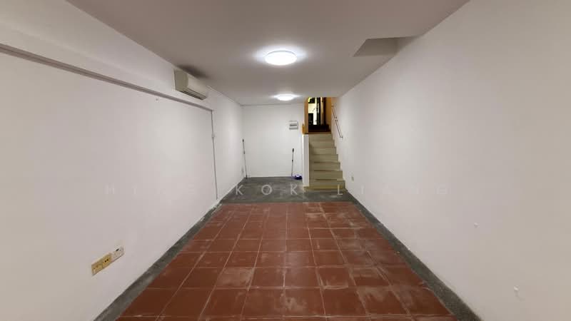 Arthur Road, Arthur Road, 6 Bedrooms, 3,000 sqft, Detached House For Sale, by Heng Kok Liang, 500150607 - Basement Room with ensuite - PropertyGuru.com.sg