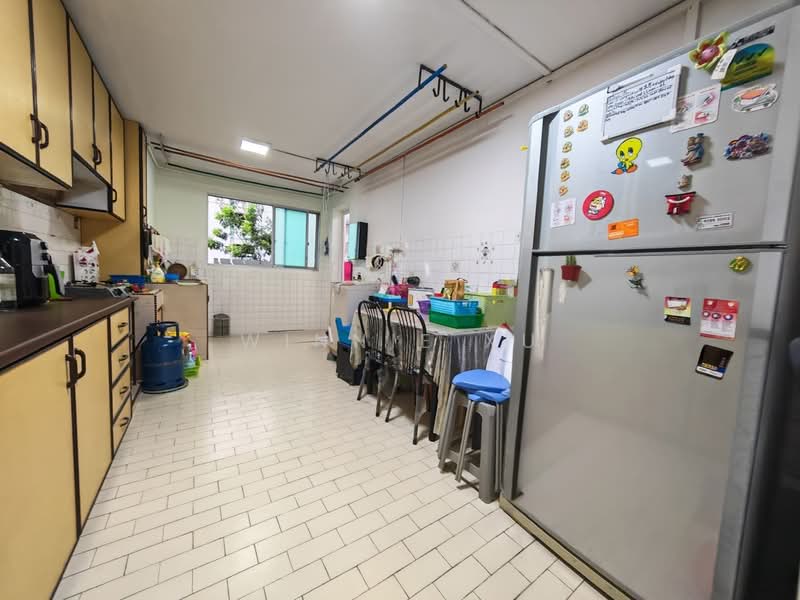 148 Woodlands Street 13, 148 Woodlands Street 13, 2 Bedrooms, 732 sqft, HDB Flat For Sale, by Winnie Xu, 500150626 - Kitchen - PropertyGuru.com.sg