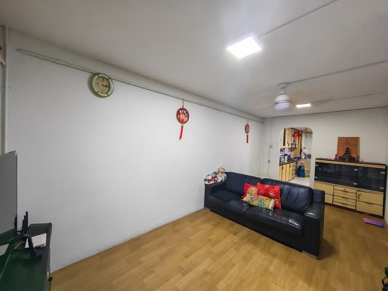 148 Woodlands Street 13, 148 Woodlands Street 13, 2 Bedrooms, 732 sqft, HDB Flat For Sale, by Winnie Xu, 500150626 - Living Room - PropertyGuru.com.sg